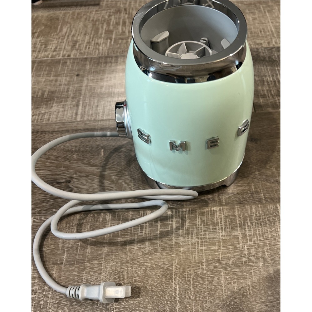 Smeg PBF01PGUS‎ Pastel Mint Green Compact Personal Blender Base Only WORKING New